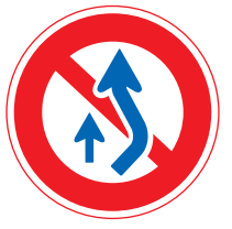 No overtaking by driving into the right-hand lane